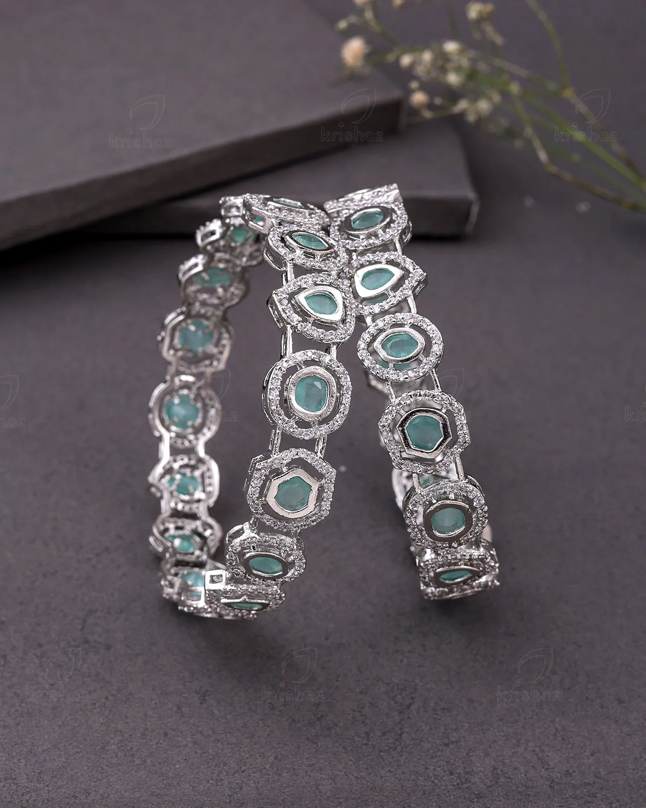 Aafiya Pair of Cz Bangles