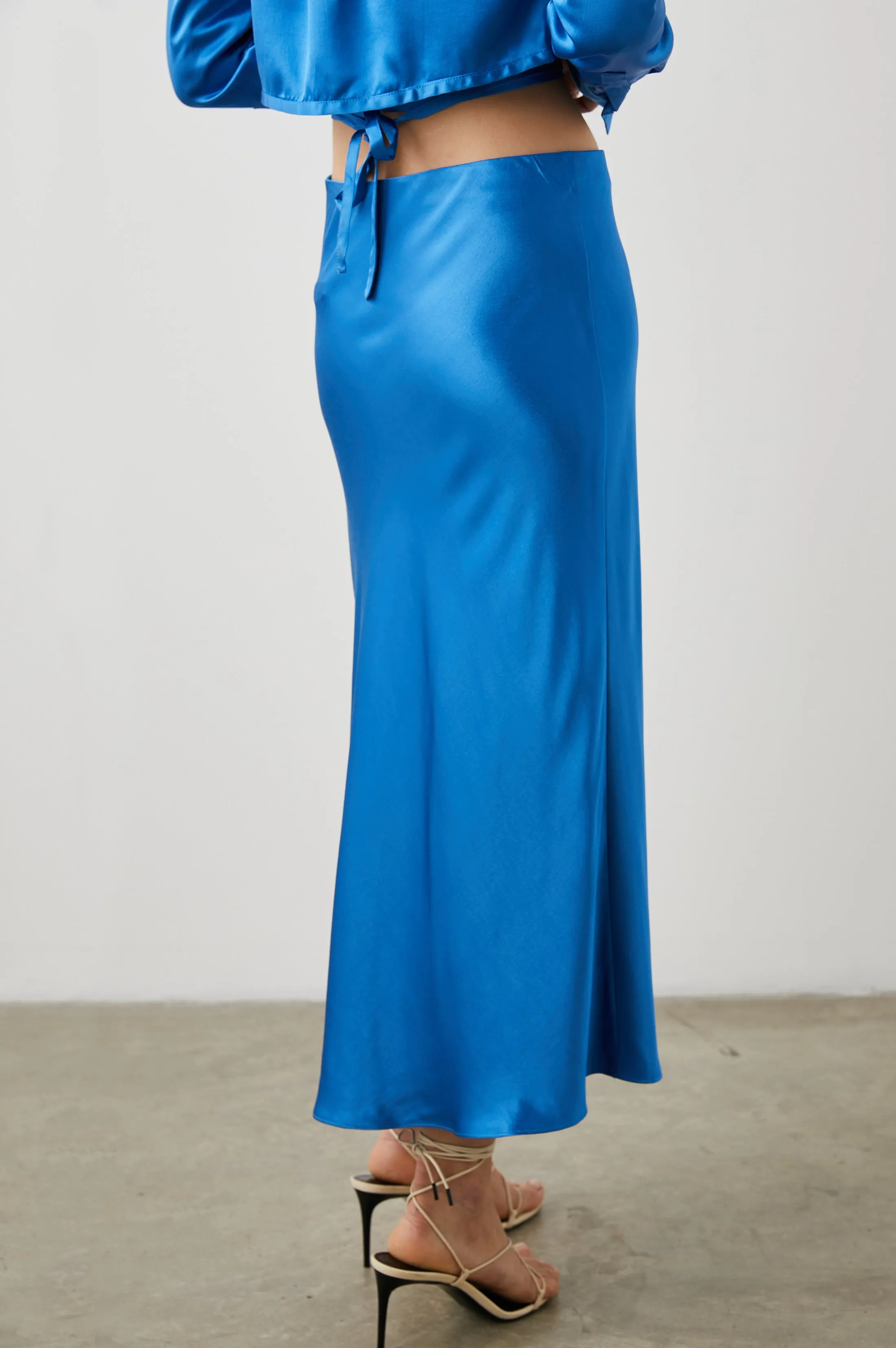 ANYA SKIRT - COBALT